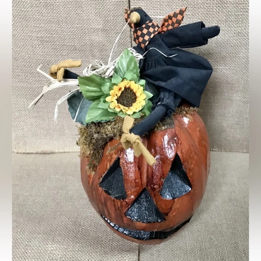 Vintage Hand Carved Gourd Jack O Lantern Plush Crow Decoration Whimsigoth Goth
